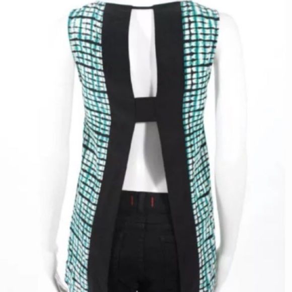 ⭐️ HP PARKER Silk Open Back Geo Sleeveless Blouse - Picture 2 of 12